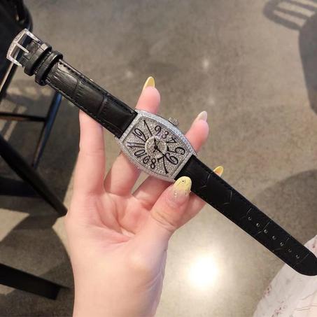 FRANK MULLER   The Cintrée Curvex