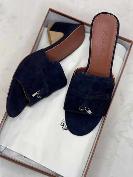 LORO PIANA  SLIPPER   SIZE  36.....41