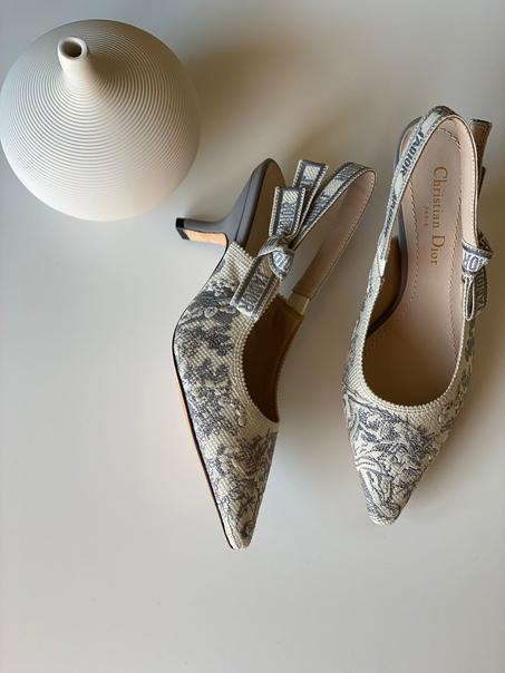 DIOR SHOES   SIZE 36.........41