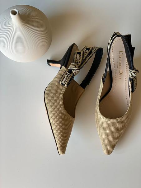 DIOR SHOES   SIZE 36.........41