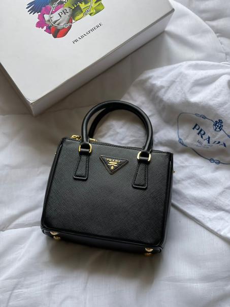 Prada Galleria Saffiano leather medium bag
