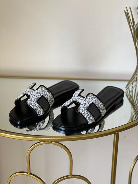 HERMES  SLIPPER   SIZE  36.....41