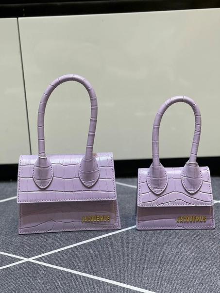 Le grand Chiquito Large leather handbag.