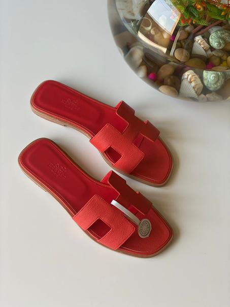 HERMES  SLIPPER   SIZE  36.....41