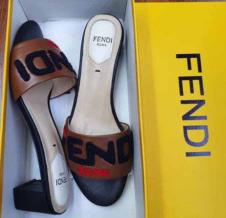 FENDI SLIPPER  SIZE  36....41
