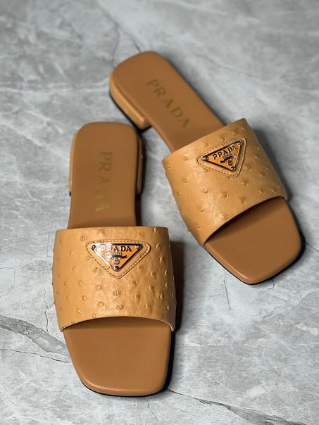 PRADA  SLIPPER  SIZE  36.......41