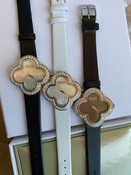 VAN CLEEF   Alhambra watch, small model