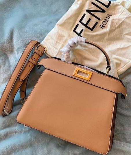 Peekaboo ISeeU Petite