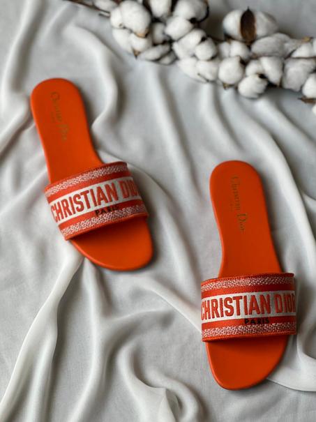 DIOR SLIPPER   SIZE 36.........41