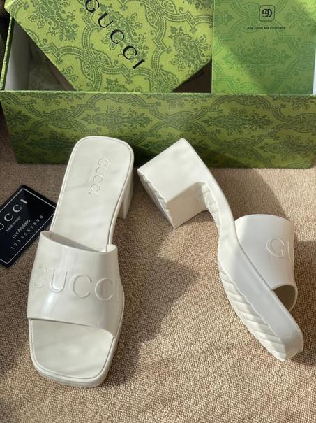GUCCI  SLIPPER  SIZE  36......41