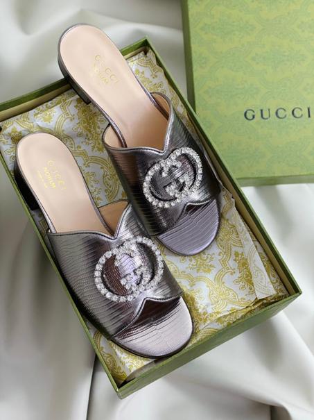 GUCCI  SLIPPER  SIZE  36......41