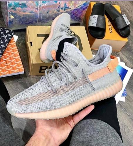 YEEZZY SHOES   SIZE  36........45