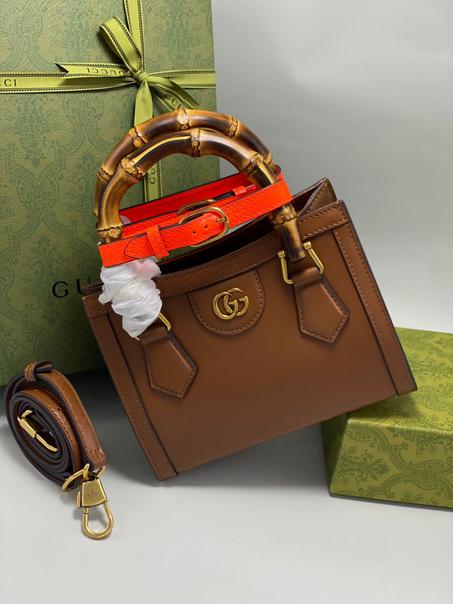 Gucci Diana mini tote bag