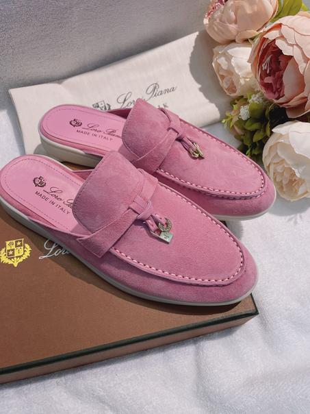 LORO PIANA  SLIPPER   SIZE  36.....41