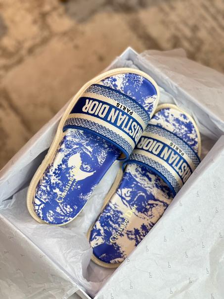 DIOR SLIPPER  SIZE 36 ....41