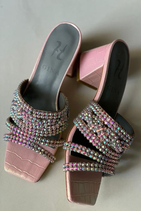 GINA SLIPPER  SIZE  36.......41