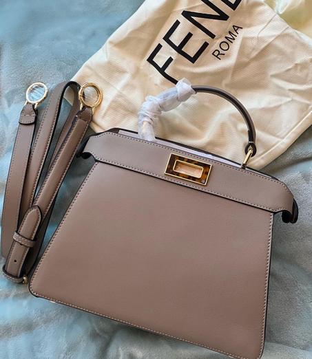 Peekaboo ISeeU Petite