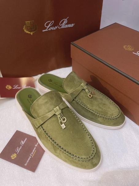 LORO PIANA  SLIPPER   SIZE  36.....41