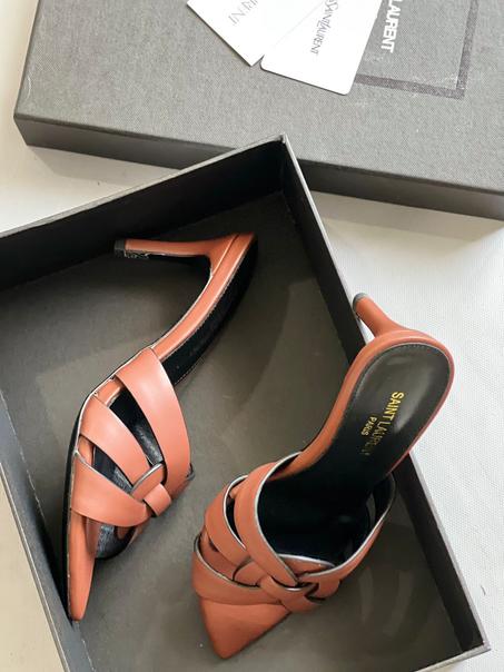 YSL  SLIPPER  SIZE   36.......41