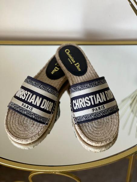 DIOR SLIPPER  SIZE 36 ....41