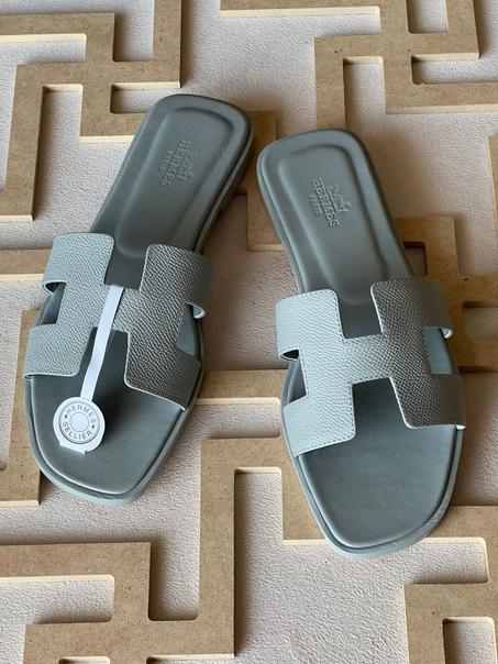 HERMES  SLIPPER   SIZE  36.....41