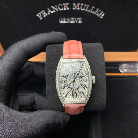 FRANK MULLER   The Cintrée Curvex