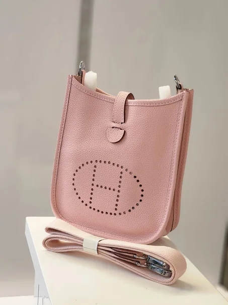 Hermes Clemence Leather Evelyne