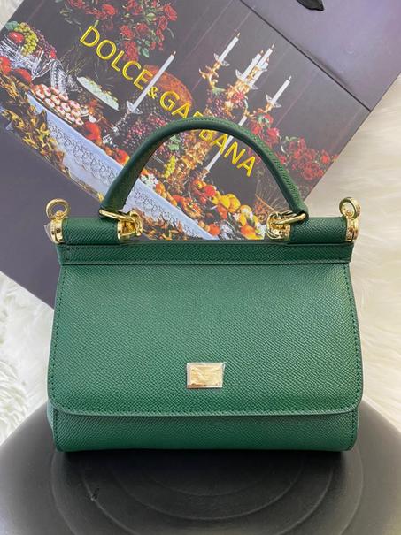 Sicily handbag in dauphine leather