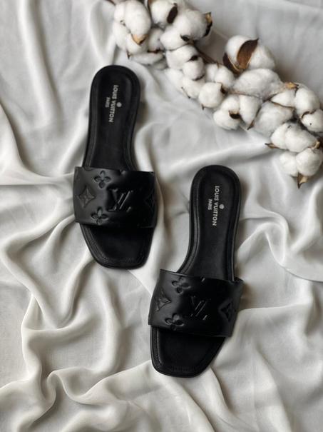 LOUIS VIETON  SLIPPER  SIZE  36.....41