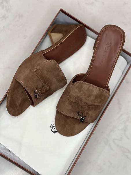 LORO PIANA  SLIPPER   SIZE  36.....41