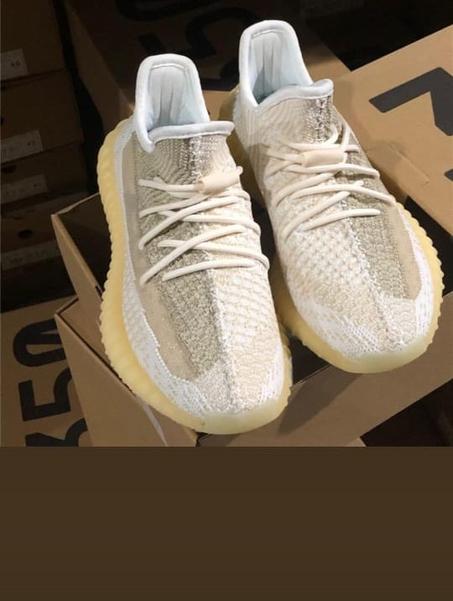 YEEZZY SHOES   SIZE  36........45