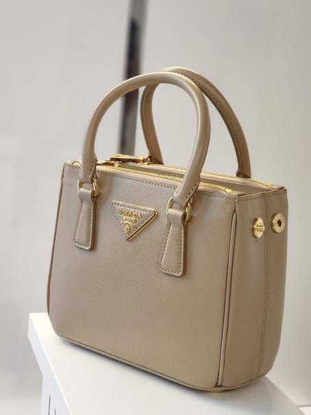 Prada Galleria Saffiano leather medium bag