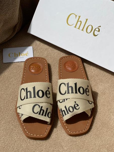 CHLOE  SLIPPER  SIZE  36......41