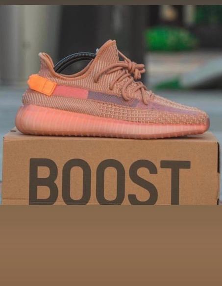 YEEZZY SHOES   SIZE  36........45
