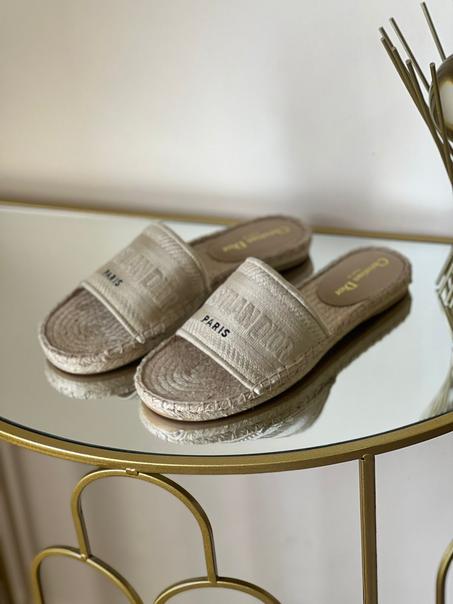 DIOR SLIPPER  SIZE 36 ....41