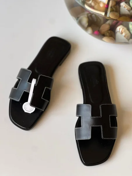 HERMES  SLIPPER   SIZE  36.....41