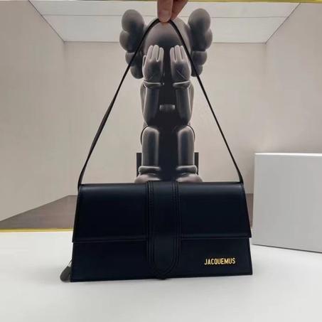 Le grand Bambino Crossbody flap bag