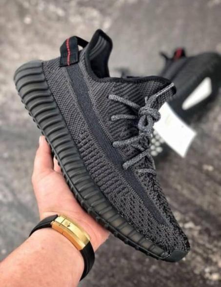 YEEZZY SHOES   SIZE  36........45