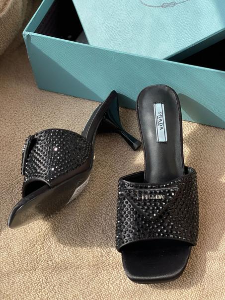 PRADA  SLIPPER  SIZE  36.......41