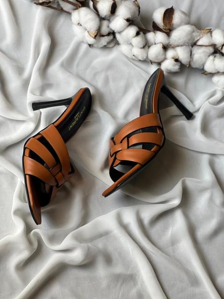 YSL  SLIPPER  SIZE   36.......41