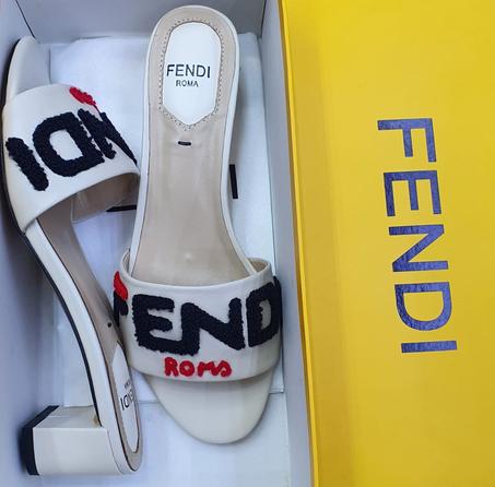 FENDI SLIPPER  SIZE  36....41