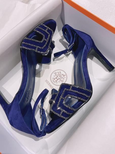 HERMES  SANDAL  SIZE  36.....41
