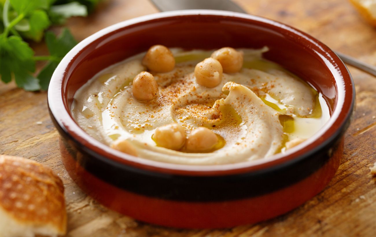حمص بالطحينة