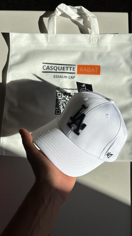LA WHITE