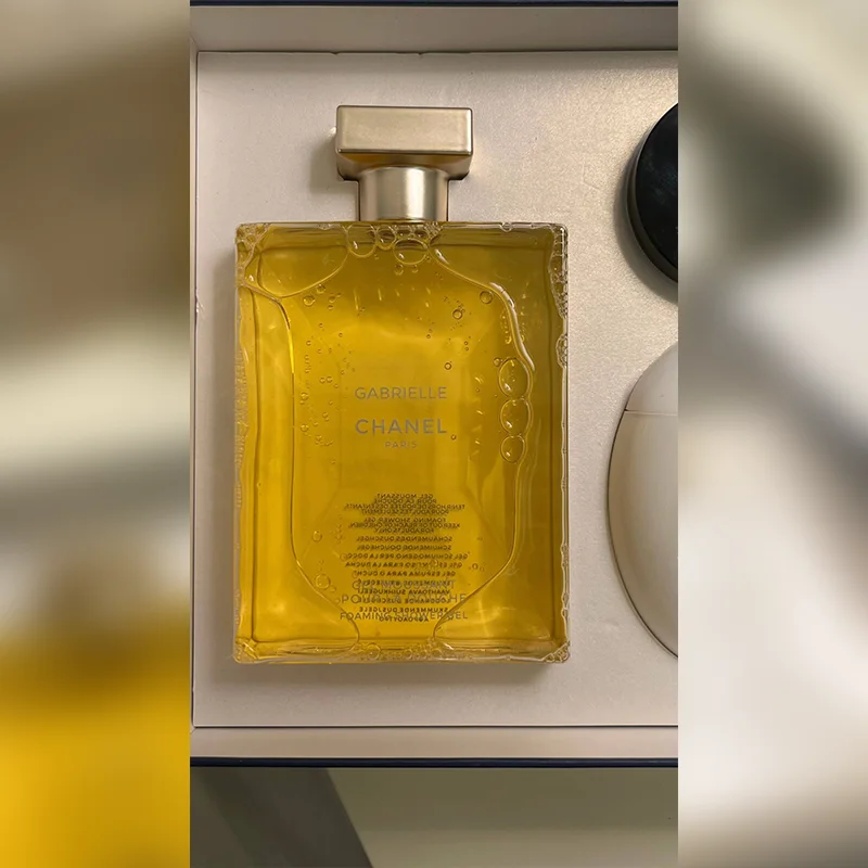 بوكس شانيل للنظافة جابرييل + عطر مجانا + توصيل مجاني