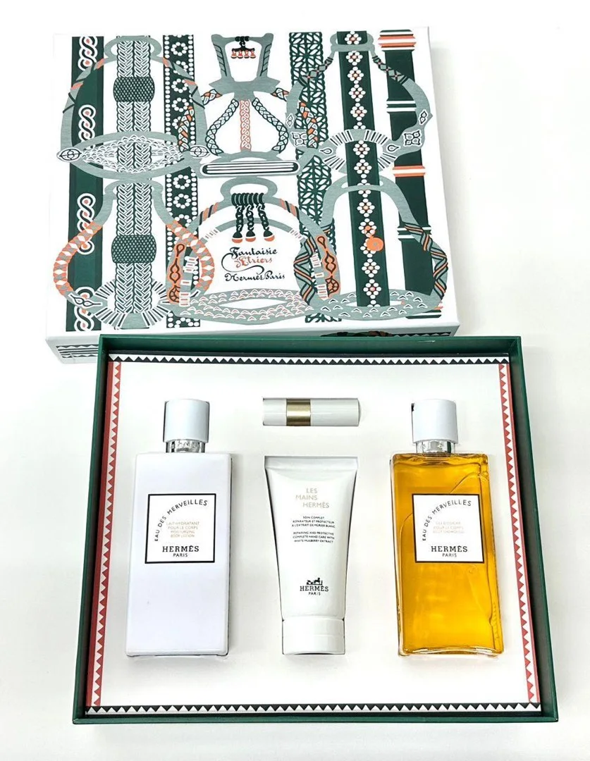 مجموعة هيرمس للنظافة متكون من اربع قطع، 199 درهم توصيل مجاني