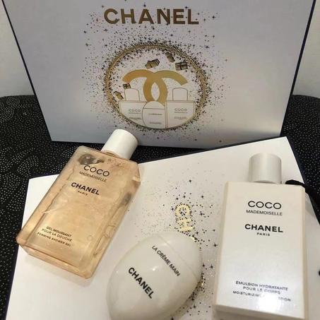 مجموعة شانيل للجسم 3 قطع توصيل مجاني