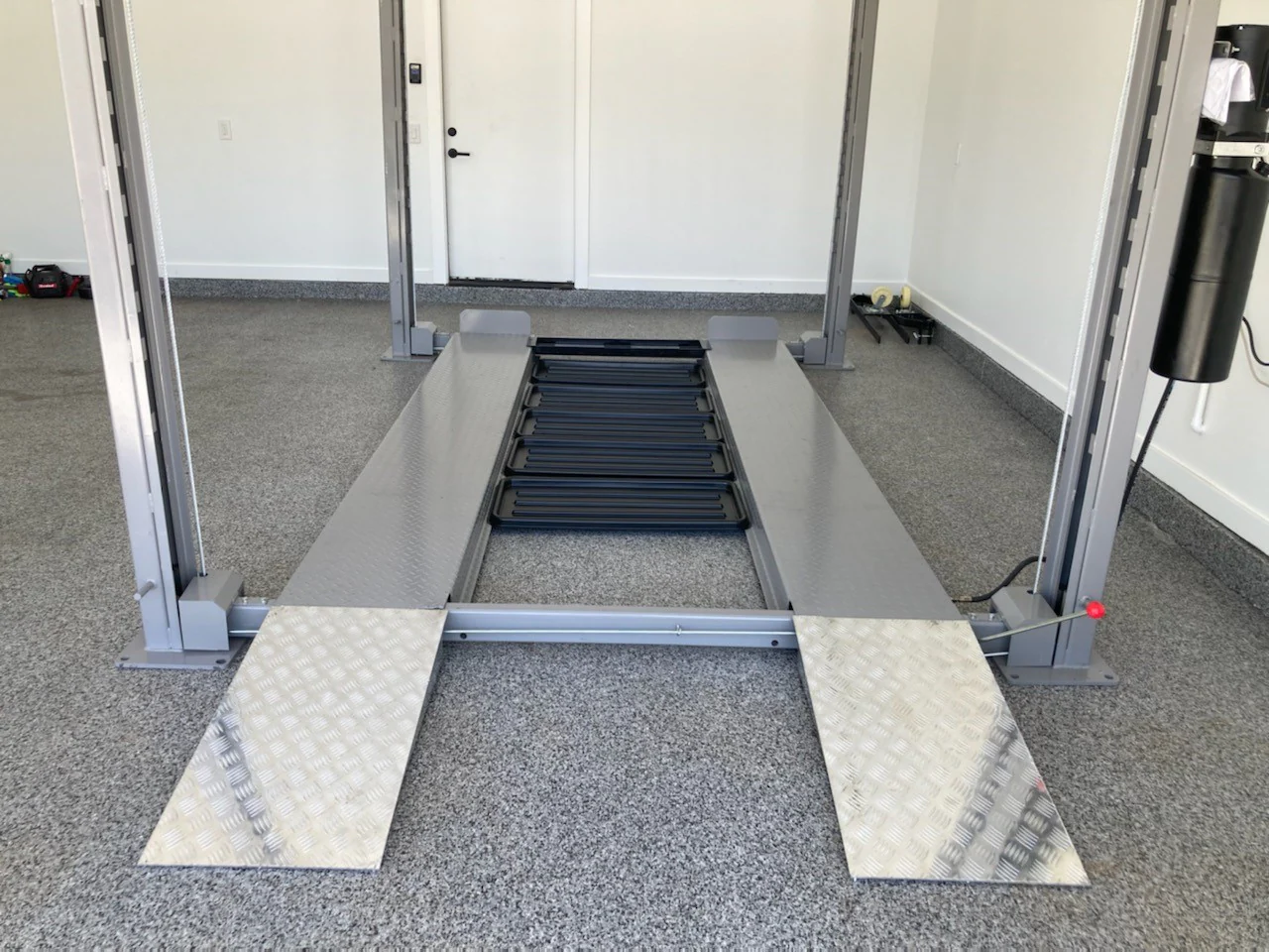 Triumph NSS-8 8,000 lb 4 Post Car Lift