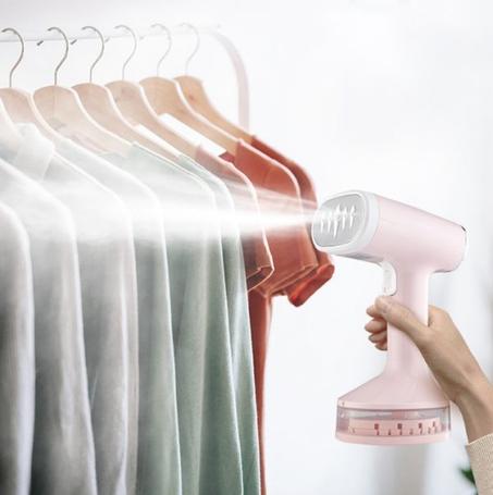 مكواة الملابس البخارية