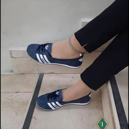Baskets basses  adidas  jeans pour femmes